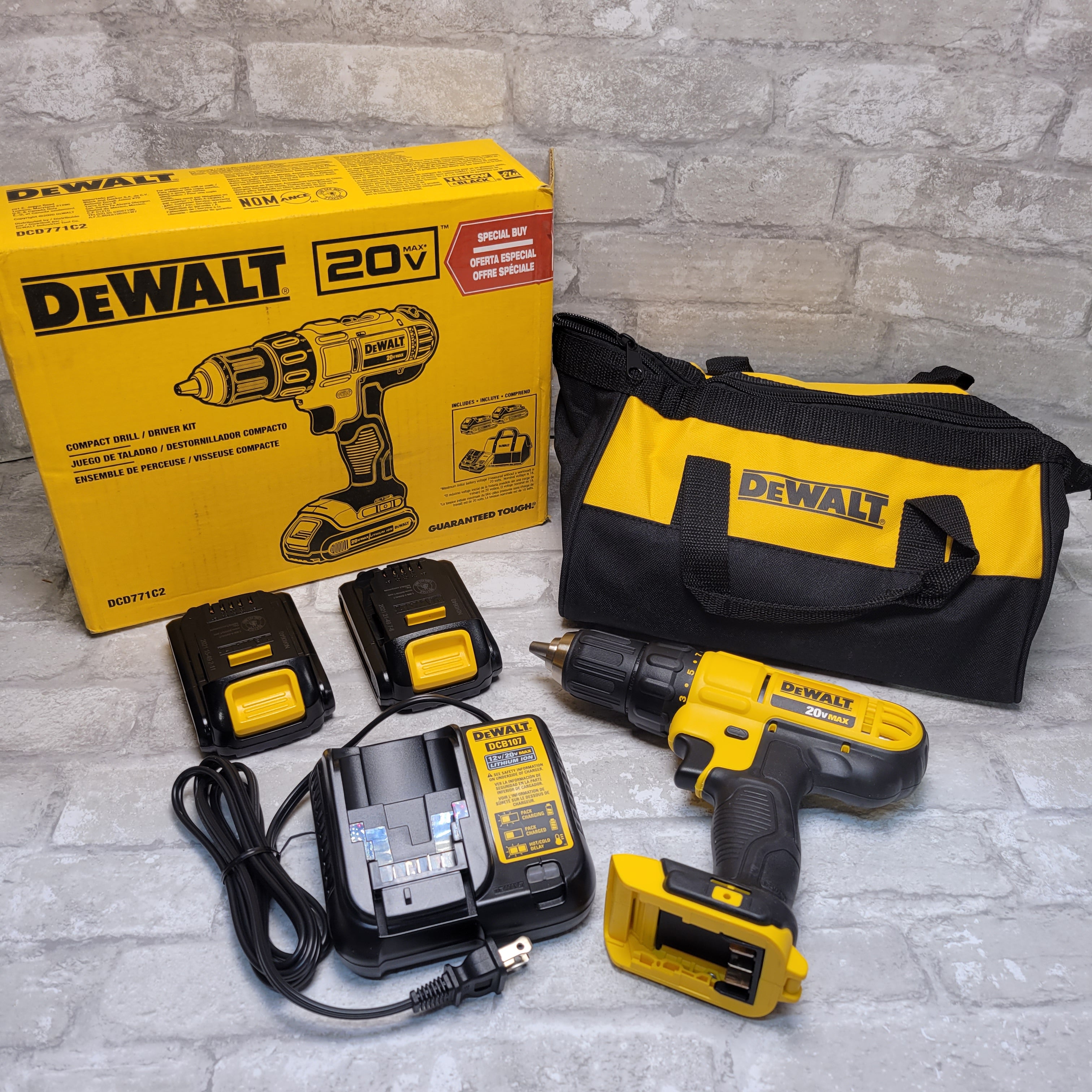 DeWalt DCD771C2 20V Max 1/2" Compact Cordless Drill Driver Kit*READ DESCRIPTION* (7928590958830)